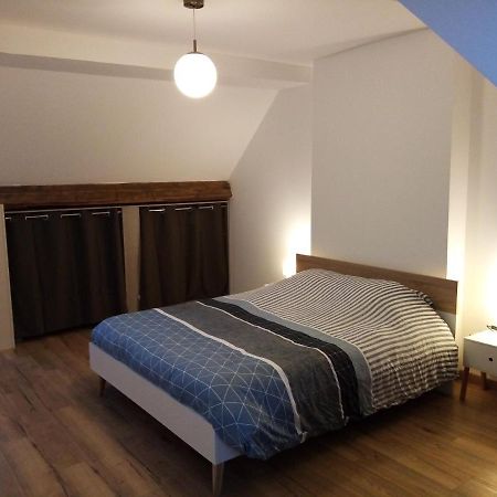 Duplex Agreable Et Spacieux 3 Chb Dont 1 Communicante Vendeville Luaran gambar